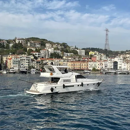 船上ホテル Rotavira Yat Kiralama Platformu *